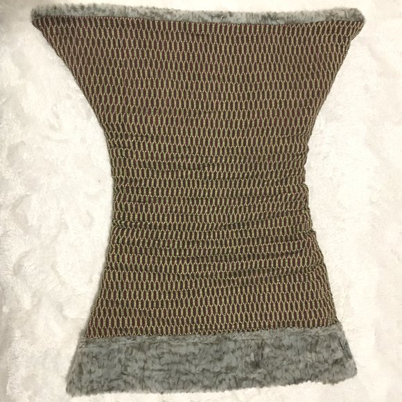 Elfarrow Faux Fur Red and Lime Long Honeycomb Reversible Neck Warmer - Picture 6 of 12